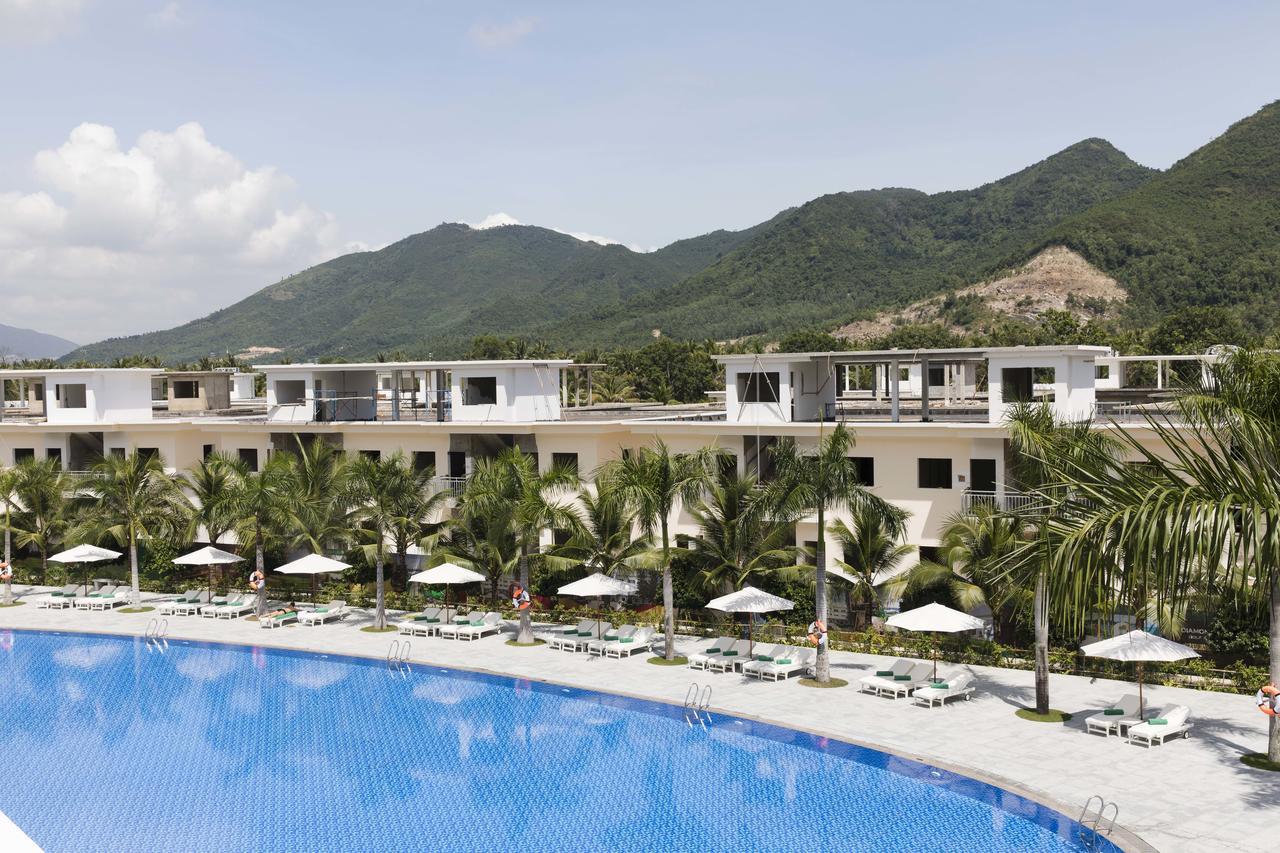 Diamond Bay Condotel Resort Нячанг Екстер'єр фото